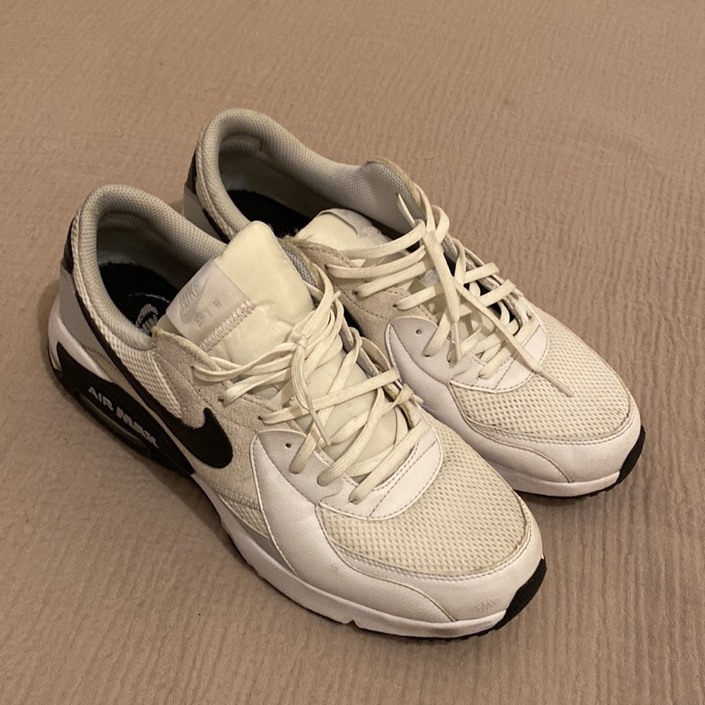 Nike Air Max White and Black Sneakers. Size 11